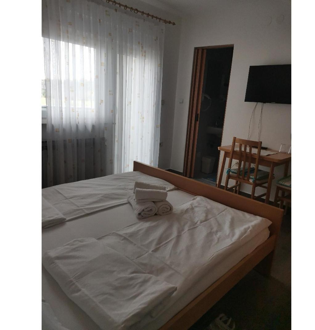 House Pljesevica Otel Plitvička Jezera Oda fotoğraf